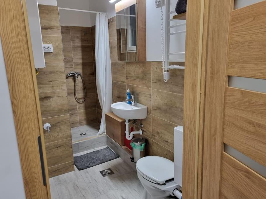 Downtown Studio Apartman Beci Exterior foto